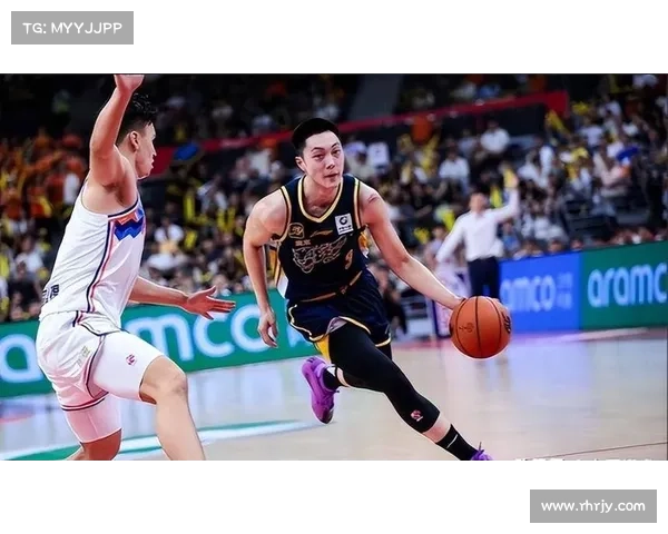 CBA全明星周末南区明星队力克北区胡明轩闪耀全场荣膺最有价值球员